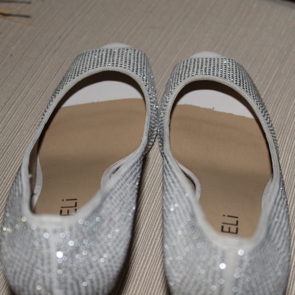 ⭐️CLEARANCE SALE⭐️Silver Studded Leather Open Toe Pumps - Picture 7 of 8